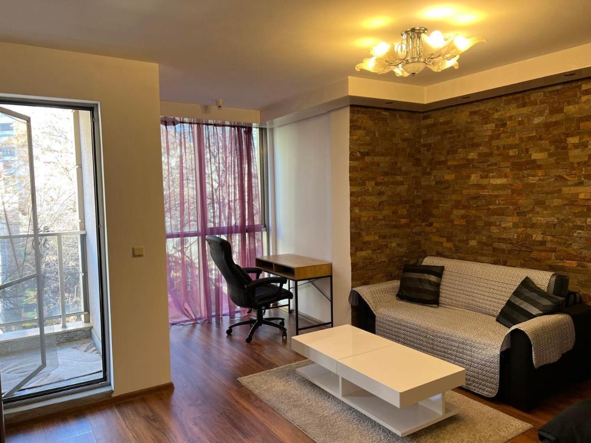 And Cozy Flat In The Center Sofya