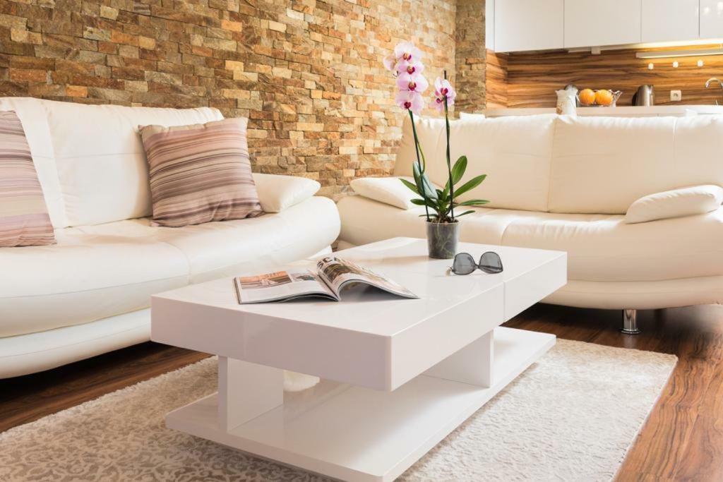 And Cozy Flat In The Center Apartment