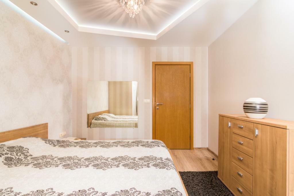 And Cozy Flat In The Center Apartment